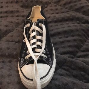 Black converse shoes